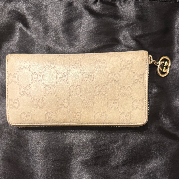Gucci monogram Wallet Leather Beige GG Wallet &Gold Charm Authentic Gucci wallet - Picture 4 of 16
